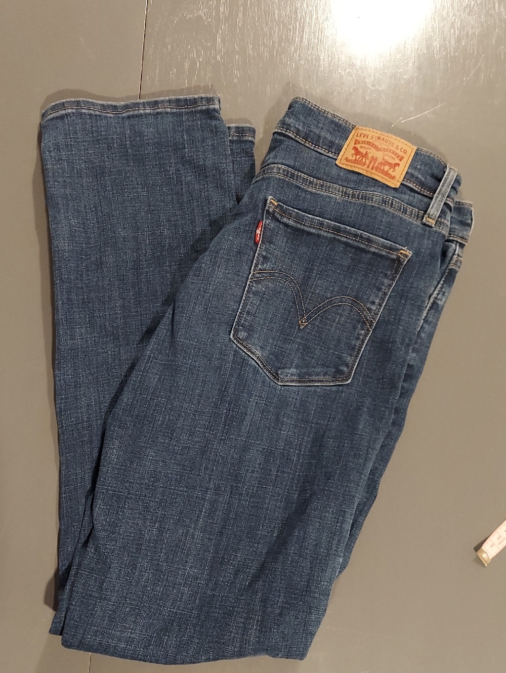 Women's Classic Straight Levi's Dark Blue Red Tab Jeans